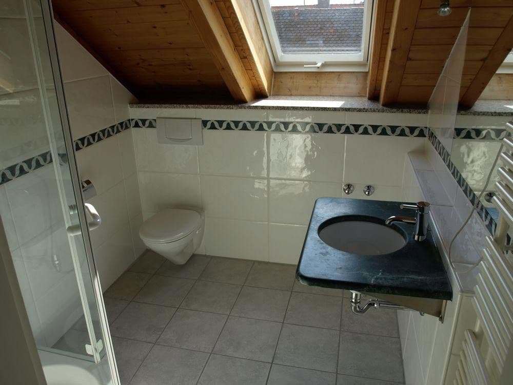 Prenájom domu 143 m², pozemok 200 m², Alleestr. 2b, Unterschleißheim, Bavorsko Prenájom domu 143 m², pozemok 200 m², Alleestr. 2b, Unterschleißheim, Bavorsko