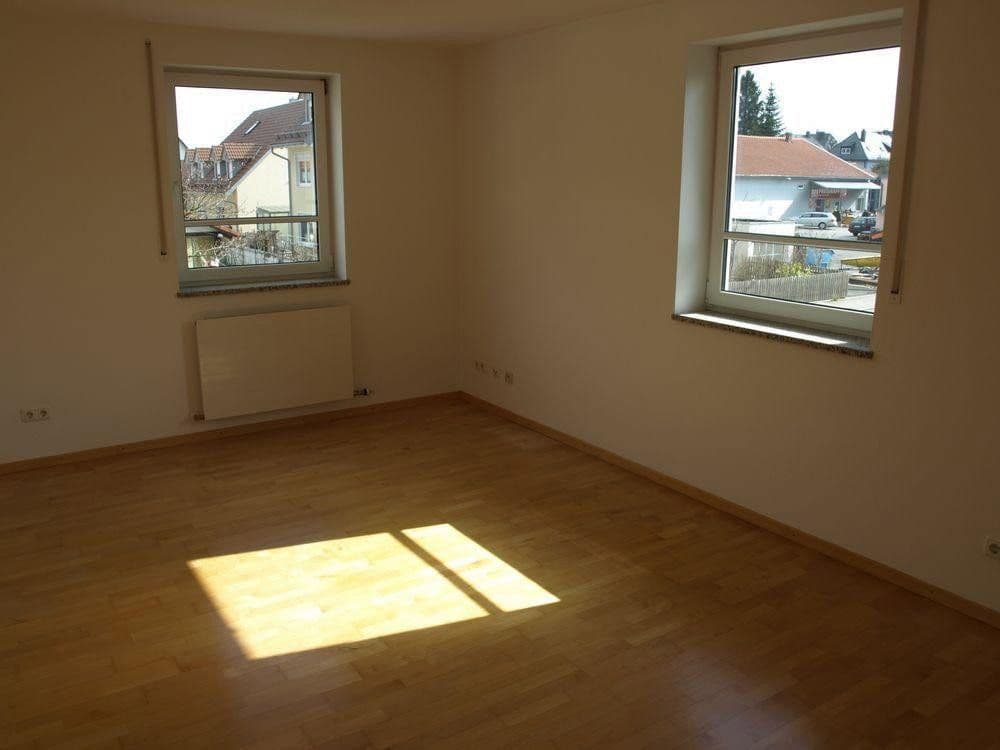 Prenájom domu 143 m², pozemok 200 m², Alleestr. 2b, Unterschleißheim, Bavorsko Prenájom domu 143 m², pozemok 200 m², Alleestr. 2b, Unterschleißheim, Bavorsko