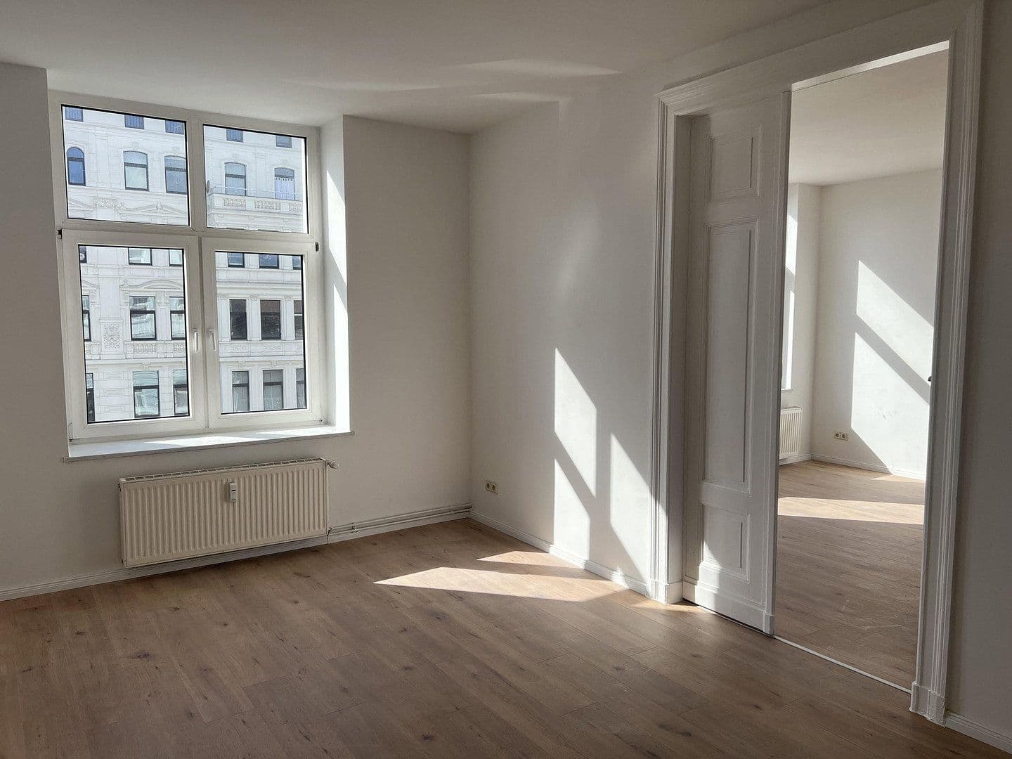 Prenájom bytu 3-izbový 92 m², Magdeburg, Sasko-Anhaltsko Prenájom bytu 3-izbový 92 m², Magdeburg, Sasko-Anhaltsko