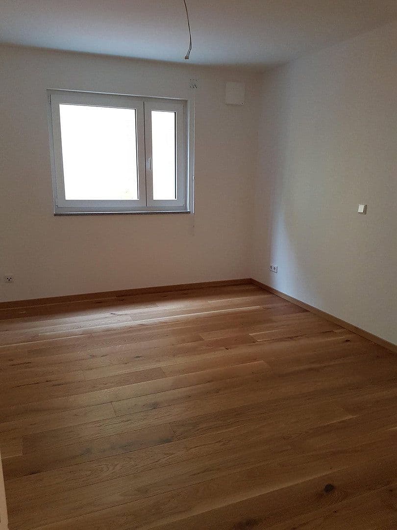 Prenájom bytu 3-izbový 83 m², Hallertorstraße 8, Neumarkt in der Oberpfalz, Bavorsko Prenájom bytu 3-izbový 83 m², Hallertorstraße 8, Neumarkt in der Oberpfalz, Bavorsko