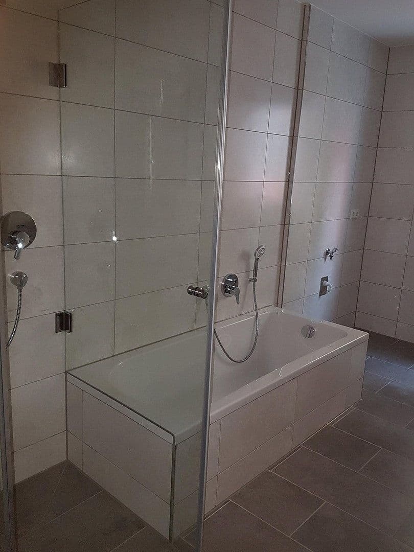 Prenájom bytu 3-izbový 83 m², Hallertorstraße 8, Neumarkt in der Oberpfalz, Bavorsko Prenájom bytu 3-izbový 83 m², Hallertorstraße 8, Neumarkt in der Oberpfalz, Bavorsko