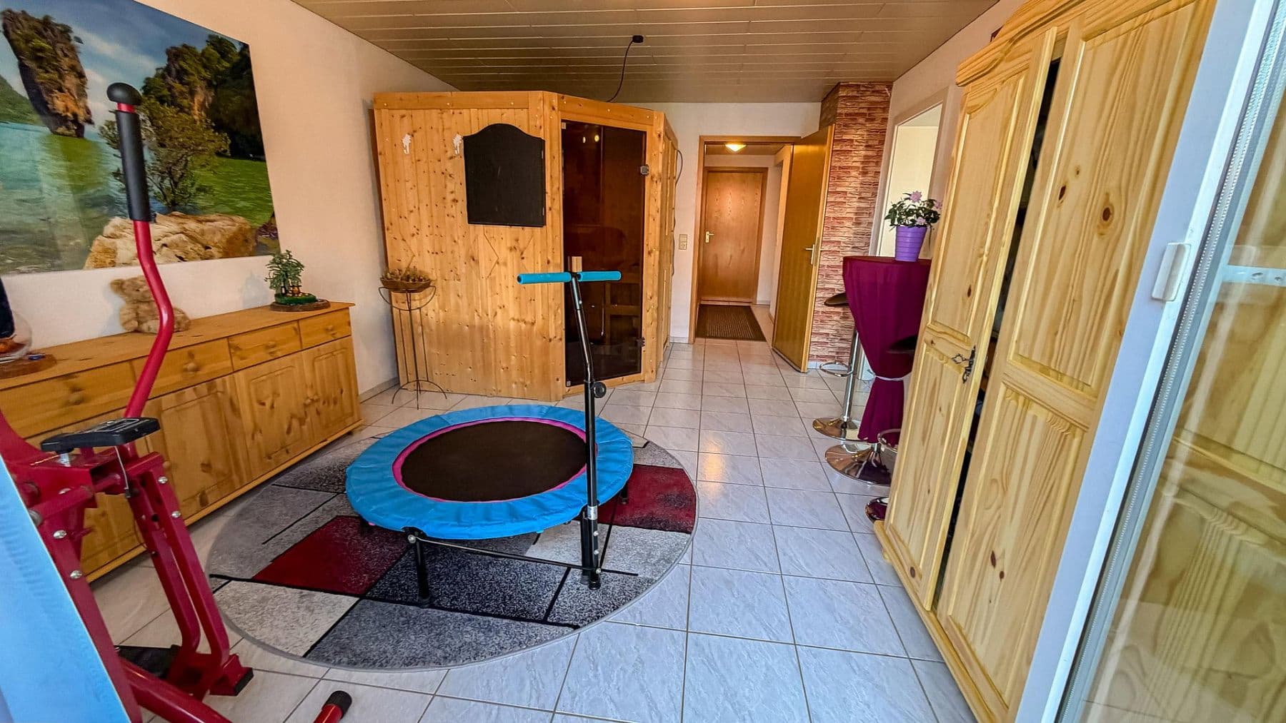 Predaj domu 170 m², pozemok 270 m², Zollernstr. 22/1, Kohlberg, Bádensko-Wurttembersko Predaj domu 170 m², pozemok 270 m², Zollernstr. 22/1, Kohlberg, Bádensko-Wurttembersko