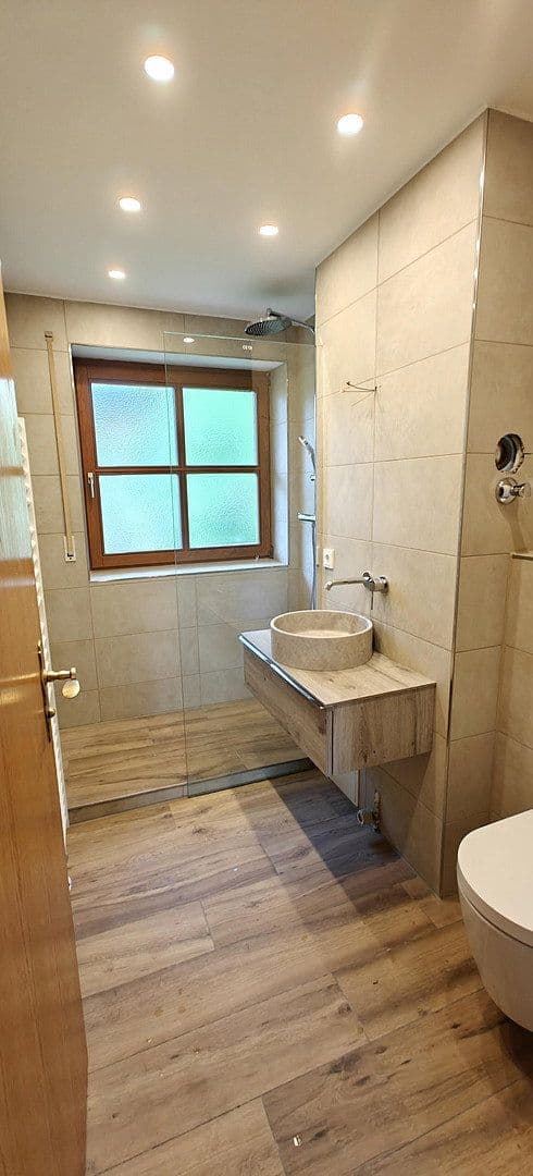 Prenájom bytu 4-izbový 136 m², Zinnebergerstr. 13, Glonn, Bavorsko Prenájom bytu 4-izbový 136 m², Zinnebergerstr. 13, Glonn, Bavorsko
