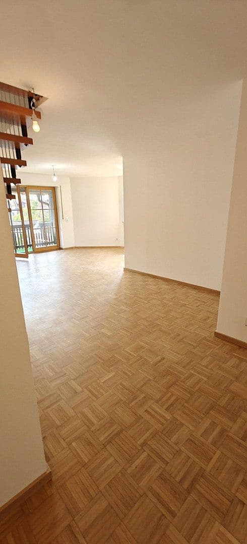 Prenájom bytu 4-izbový 136 m², Zinnebergerstr. 13, Glonn, Bavorsko Prenájom bytu 4-izbový 136 m², Zinnebergerstr. 13, Glonn, Bavorsko