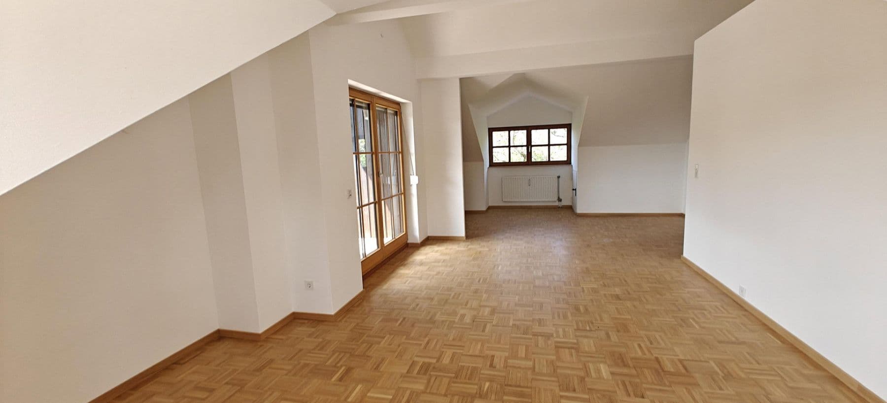 Prenájom bytu 4-izbový 136 m², Zinnebergerstr. 13, Glonn, Bavorsko Prenájom bytu 4-izbový 136 m², Zinnebergerstr. 13, Glonn, Bavorsko