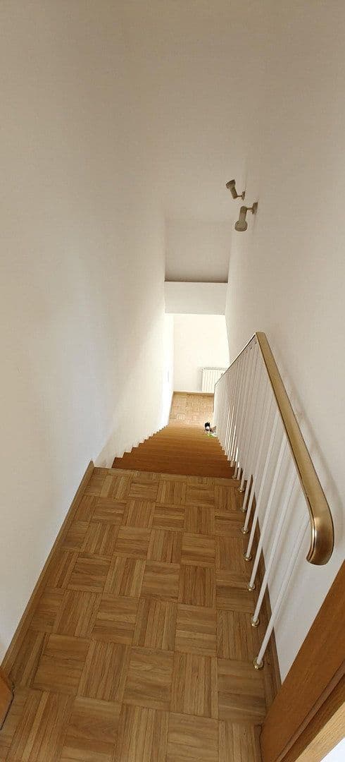Prenájom bytu 4-izbový 136 m², Zinnebergerstr. 13, Glonn, Bavorsko Prenájom bytu 4-izbový 136 m², Zinnebergerstr. 13, Glonn, Bavorsko