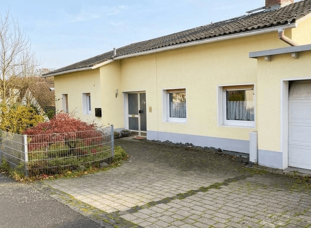 Predaj domu 255 m², pozemok 524 m², Lollar, Hesensko Predaj domu 255 m², pozemok 524 m², Lollar, Hesensko