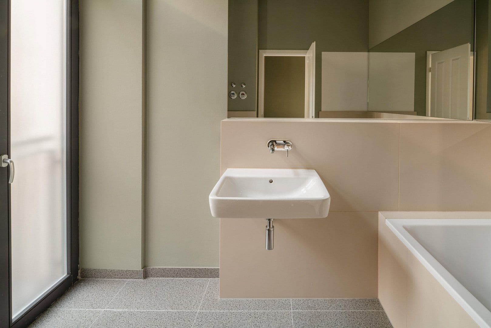 Predaj bytu 3-izbový 125 m², Graefestrasse 80, Berlin, Berlín Predaj bytu 3-izbový 125 m², Graefestrasse 80, Berlin, Berlín