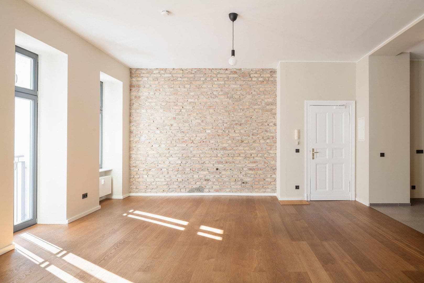 Predaj bytu 3-izbový 125 m², Graefestrasse 80, Berlin, Berlín Predaj bytu 3-izbový 125 m², Graefestrasse 80, Berlin, Berlín