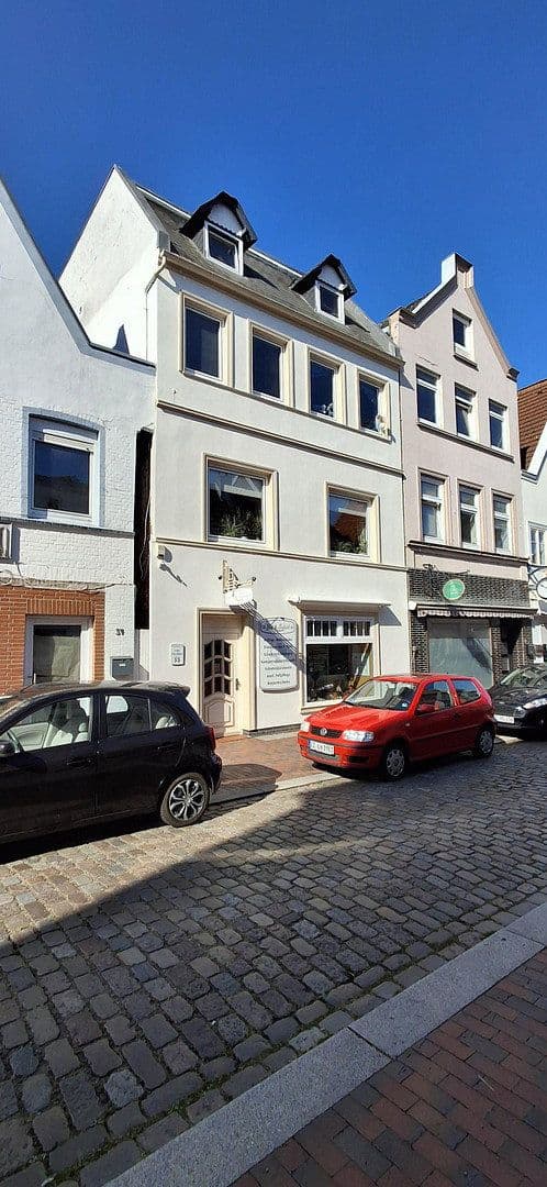 Predaj domu 247 m², pozemok 232 m², Glückstadt, Šlezvicko-Holštajnsko Predaj domu 247 m², pozemok 232 m², Glückstadt, Šlezvicko-Holštajnsko