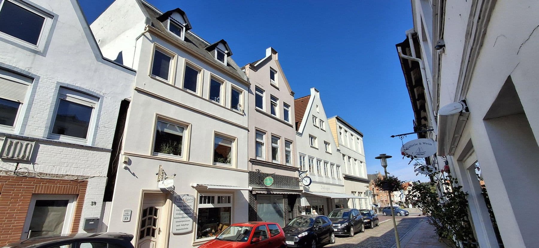 Predaj domu 247 m², pozemok 232 m², Glückstadt, Šlezvicko-Holštajnsko Predaj domu 247 m², pozemok 232 m², Glückstadt, Šlezvicko-Holštajnsko