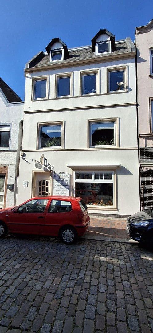 Predaj domu 247 m², pozemok 232 m², Glückstadt, Šlezvicko-Holštajnsko Predaj domu 247 m², pozemok 232 m², Glückstadt, Šlezvicko-Holštajnsko