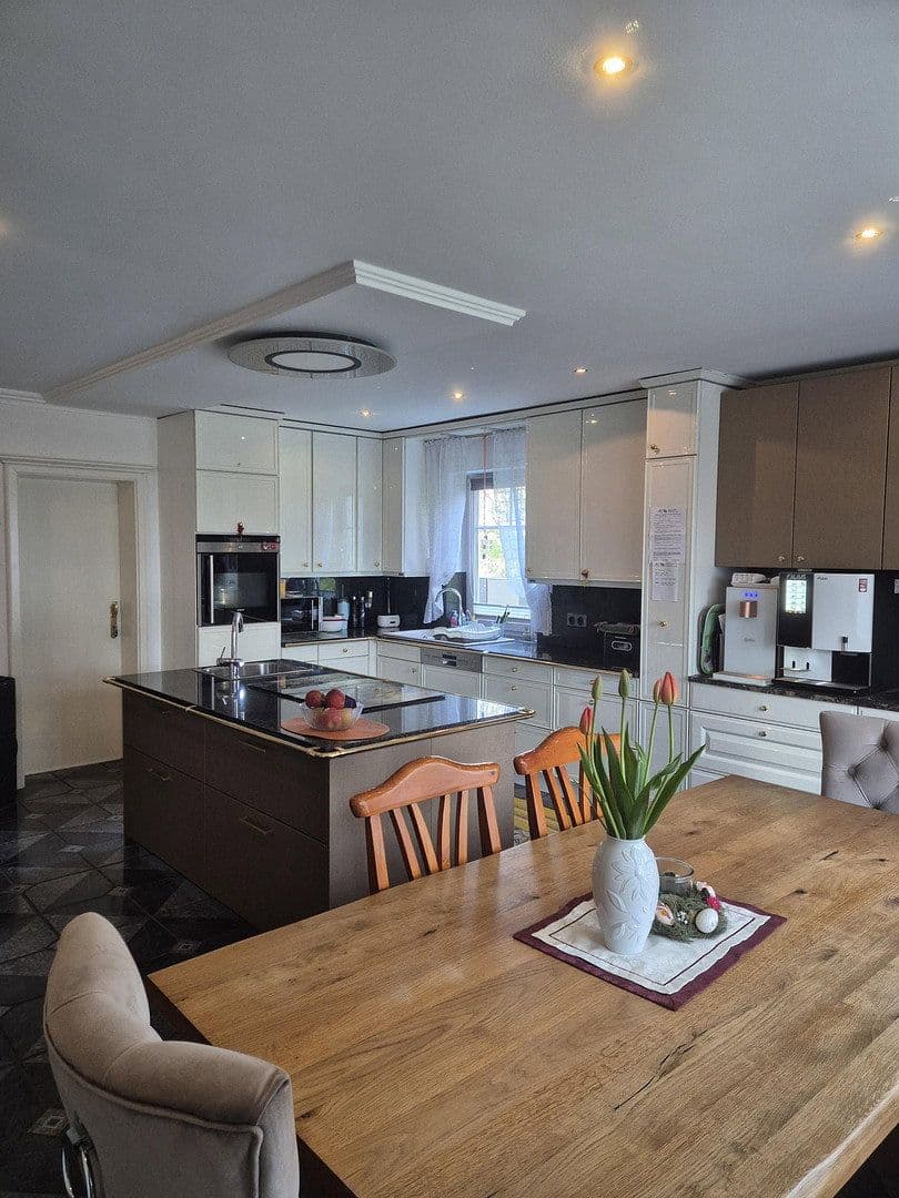Predaj domu 253 m², pozemok 998 m², Untermeitingen, Bavorsko Predaj domu 253 m², pozemok 998 m², Untermeitingen, Bavorsko