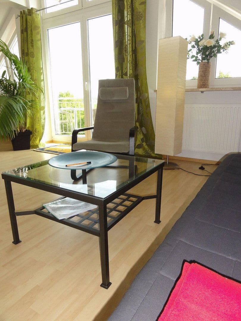 Prenájom bytu 2-izbový 70 m², Haar, Bavorsko Prenájom bytu 2-izbový 70 m², Haar, Bavorsko