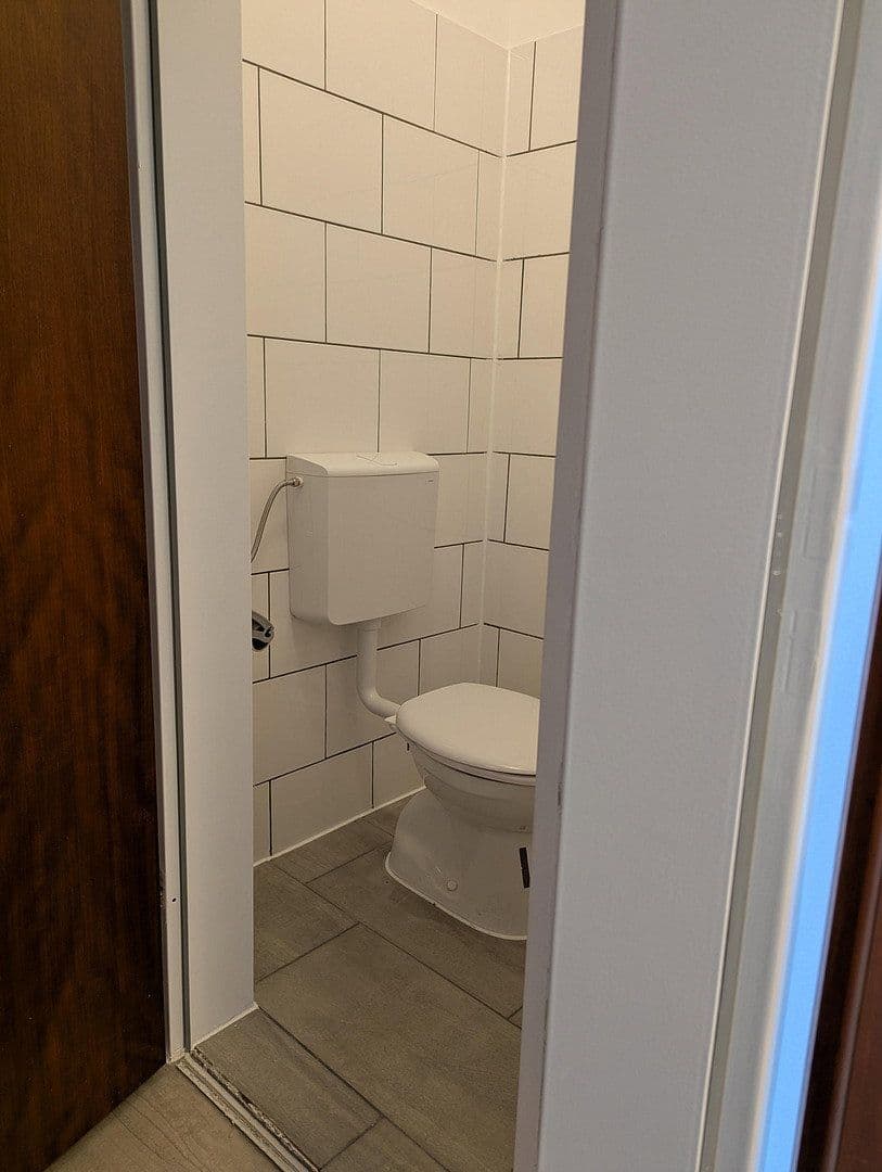 Predaj nebytového priestoru 55 m², Germering-Unterpfaffenhofen, Bavorsko Predaj nebytového priestoru 55 m², Germering-Unterpfaffenhofen, Bavorsko