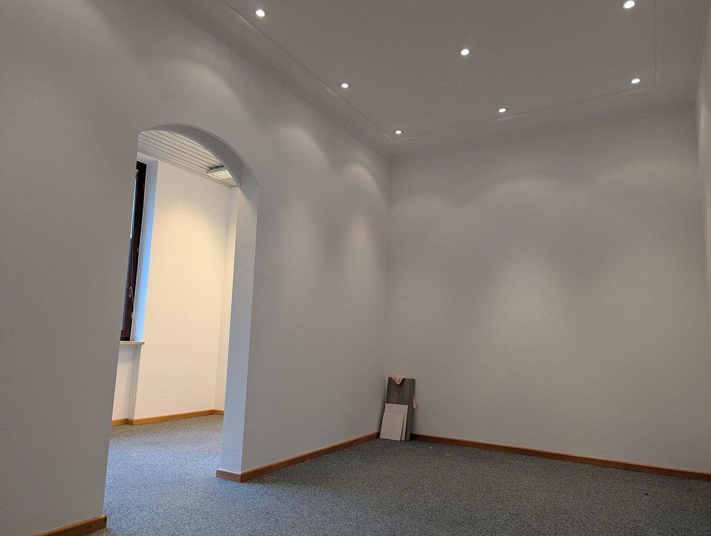 Predaj nebytového priestoru 55 m², Germering-Unterpfaffenhofen, Bavorsko Predaj nebytového priestoru 55 m², Germering-Unterpfaffenhofen, Bavorsko