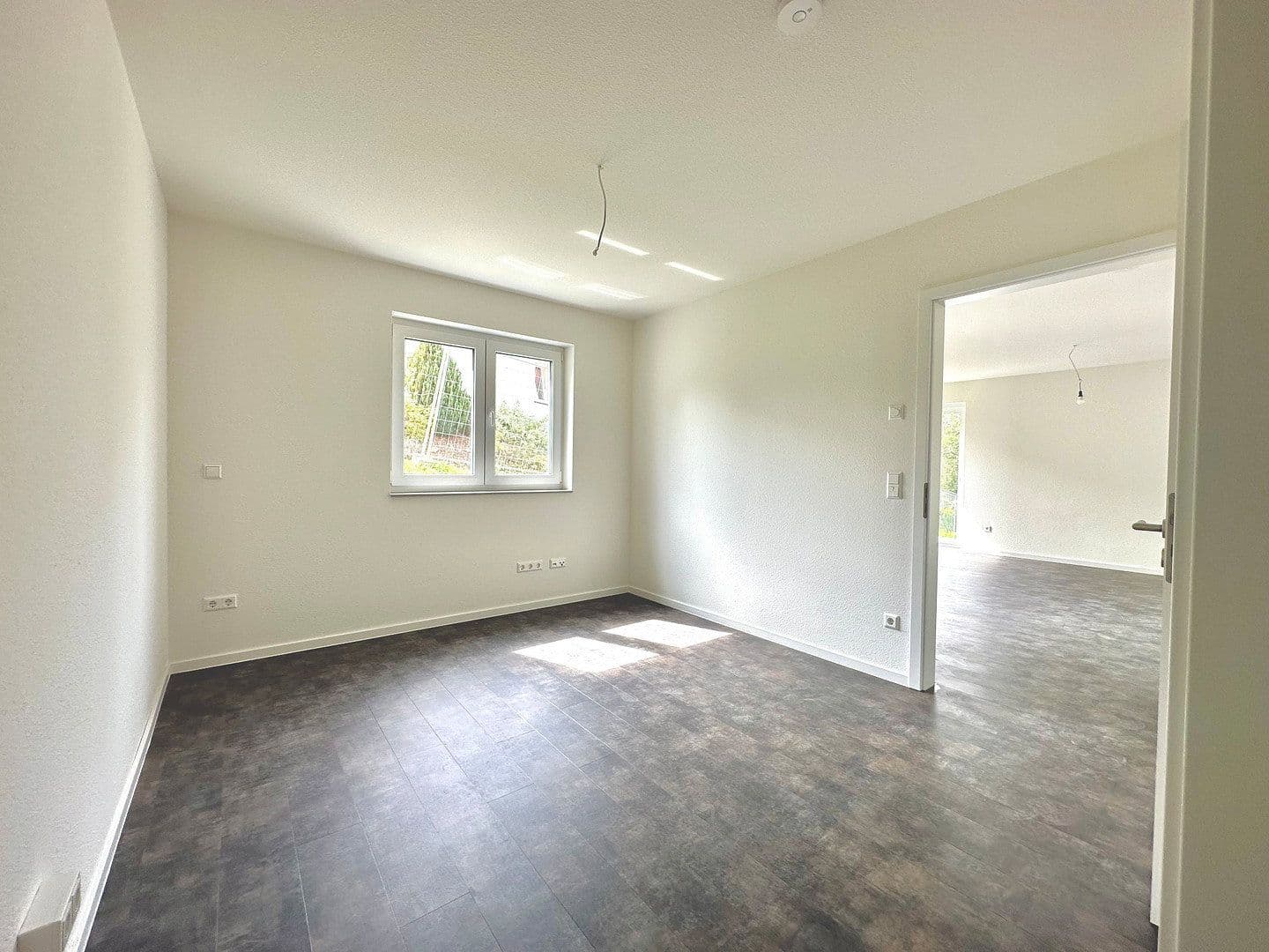 Prenájom bytu 4-izbový 85 m², Gemünden, Porýnie-Falcko Prenájom bytu 4-izbový 85 m², Gemünden, Porýnie-Falcko