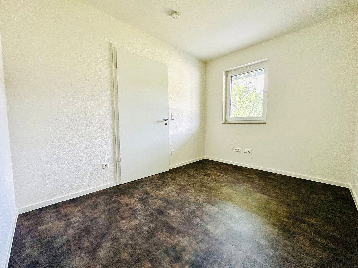 Prenájom bytu 4-izbový 85 m², Gemünden, Porýnie-Falcko Prenájom bytu 4-izbový 85 m², Gemünden, Porýnie-Falcko