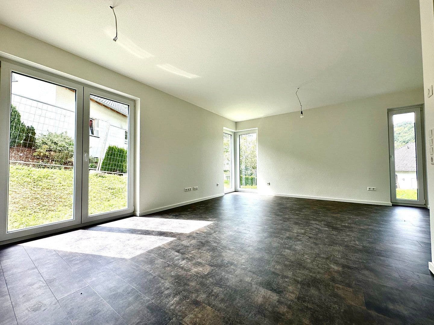 Prenájom bytu 4-izbový 85 m², Gemünden, Porýnie-Falcko Prenájom bytu 4-izbový 85 m², Gemünden, Porýnie-Falcko