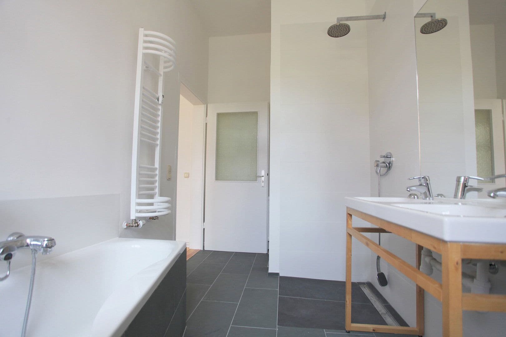 Prenájom bytu 2-izbový 88 m², Pferdestr. 31, Jüterbog, Brandenbursko Prenájom bytu 2-izbový 88 m², Pferdestr. 31, Jüterbog, Brandenbursko