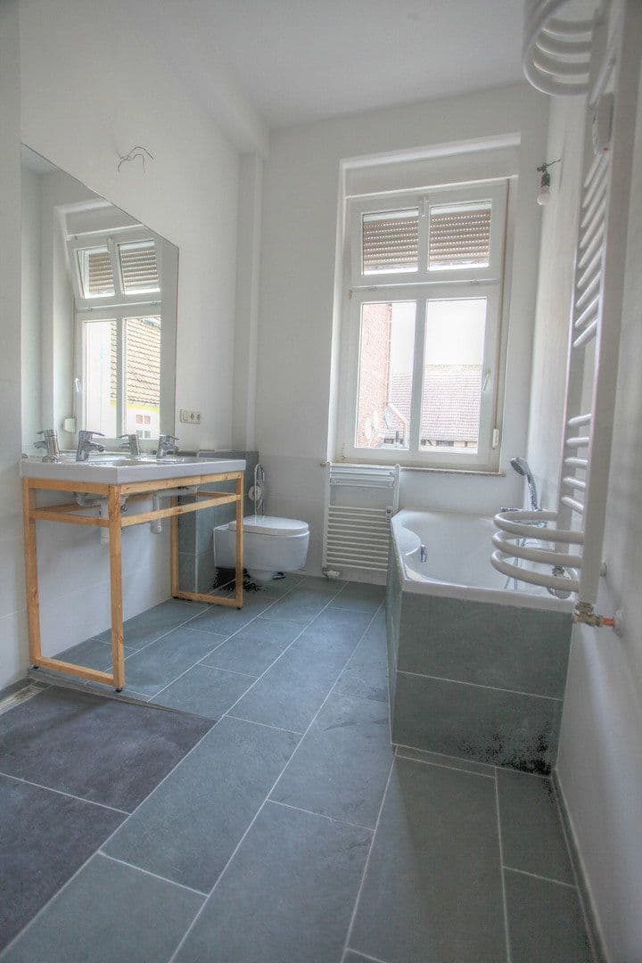 Prenájom bytu 2-izbový 88 m², Pferdestr. 31, Jüterbog, Brandenbursko Prenájom bytu 2-izbový 88 m², Pferdestr. 31, Jüterbog, Brandenbursko
