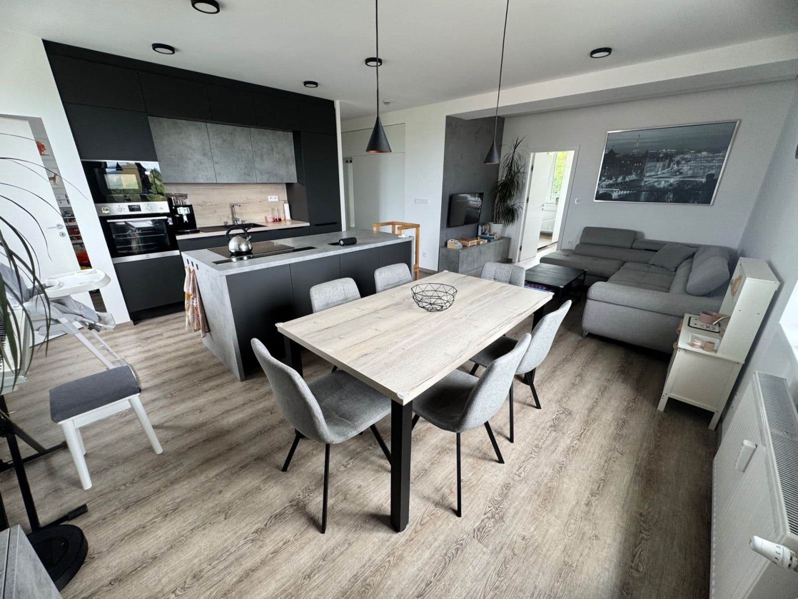 Prenájom bytu 3-izbový 62 m², Družstevnická, Havířov, Moravskoslezský kraj Prenájom bytu 3-izbový 62 m², Družstevnická, Havířov, Moravskoslezský kraj