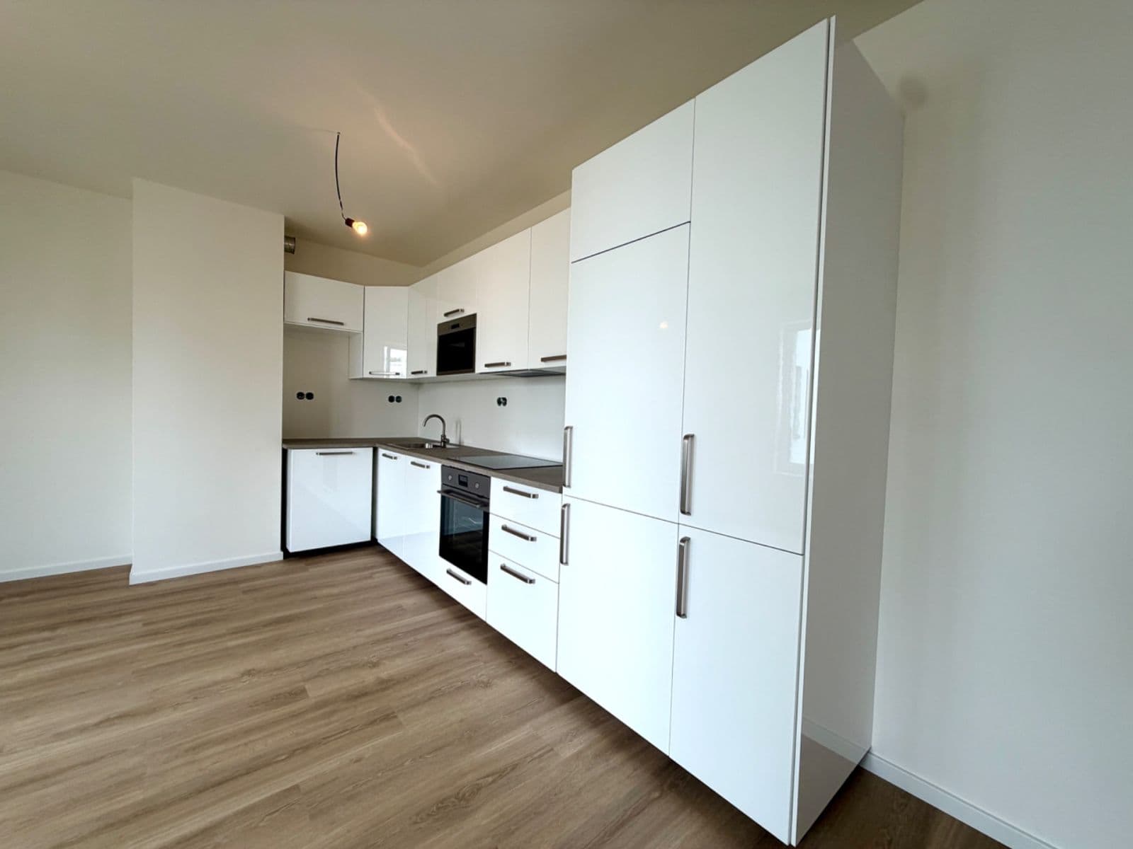 Prenájom bytu 2-izbový 55 m², Divíškové, Praha, Praha Prenájom bytu 2-izbový 55 m², Divíškové, Praha, Praha
