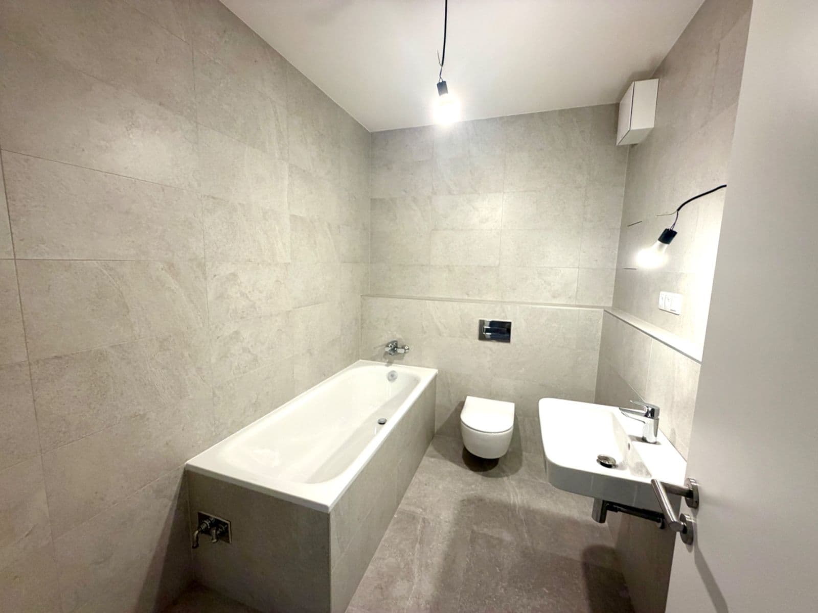 Prenájom bytu 2-izbový 55 m², Divíškové, Praha, Praha Prenájom bytu 2-izbový 55 m², Divíškové, Praha, Praha