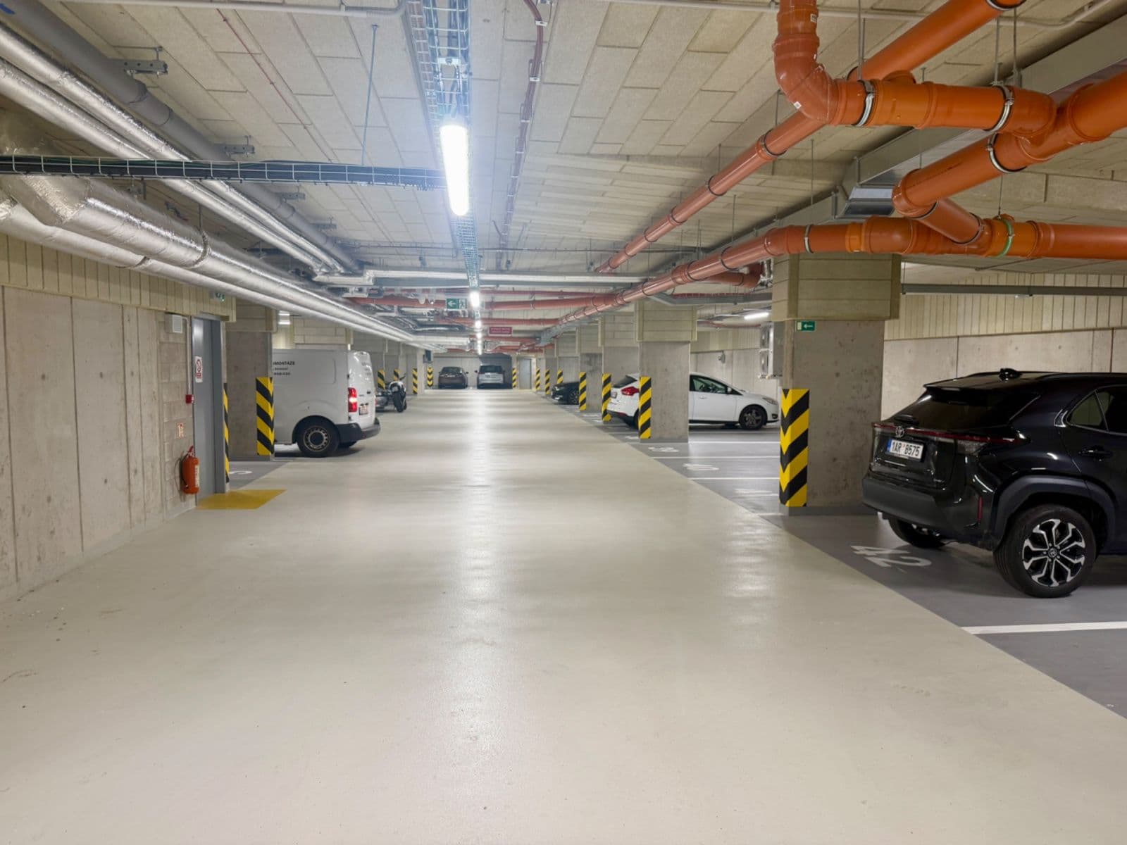 Prenájom bytu 2-izbový 55 m², Divíškové, Praha, Praha Prenájom bytu 2-izbový 55 m², Divíškové, Praha, Praha