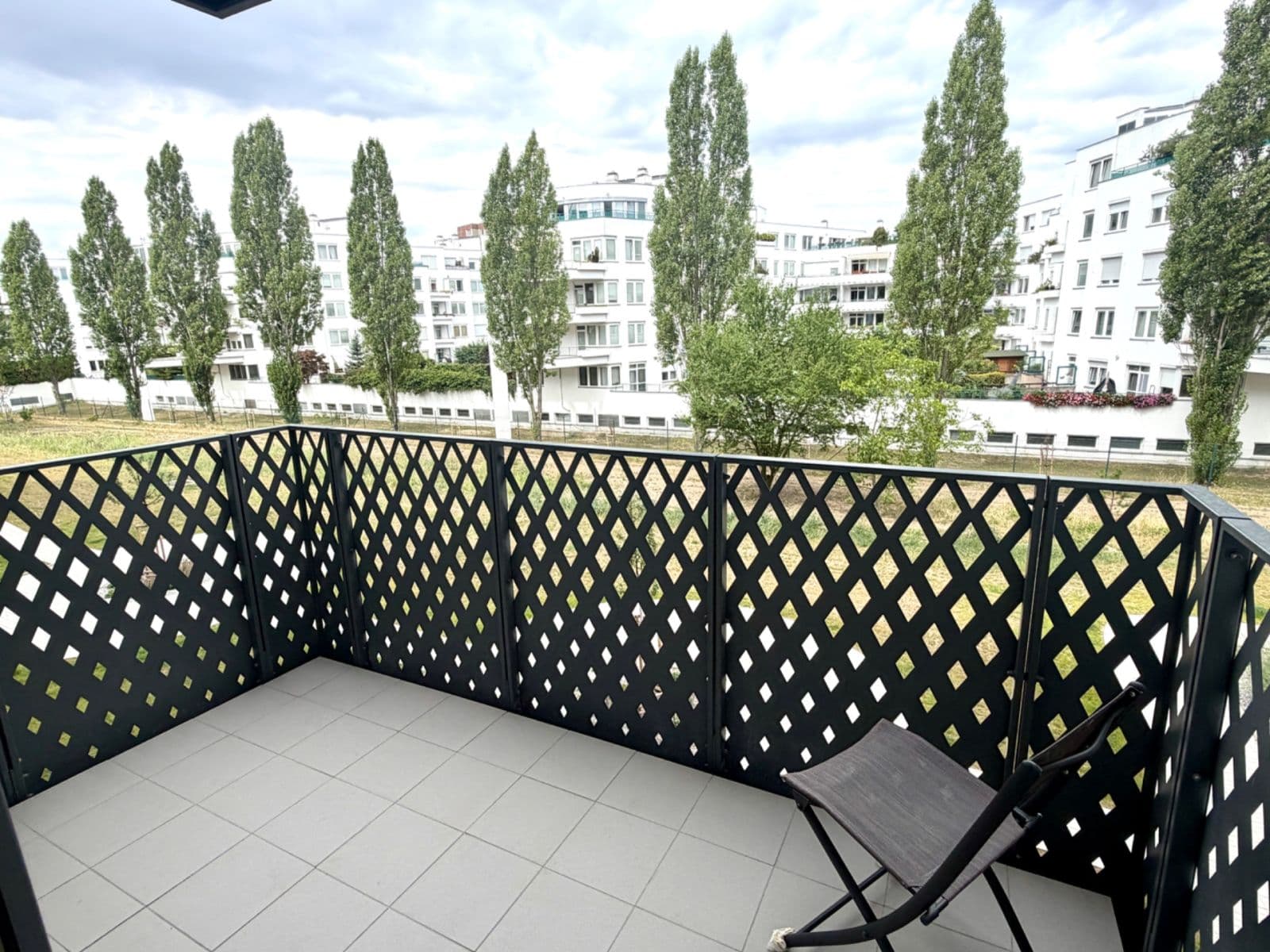 Prenájom bytu 2-izbový 55 m², Divíškové, Praha, Praha Prenájom bytu 2-izbový 55 m², Divíškové, Praha, Praha