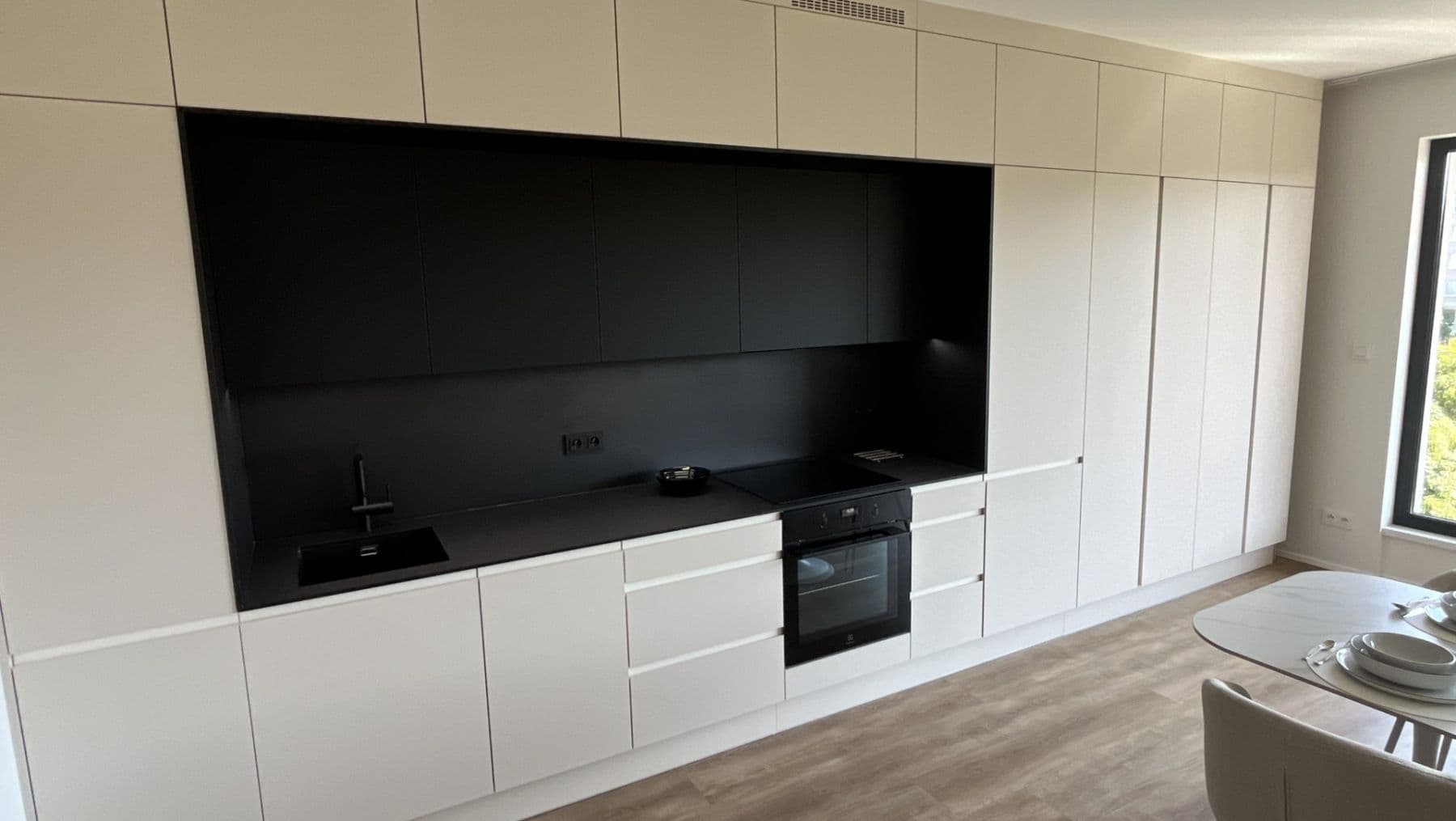 Prenájom bytu 1-izbový 40 m², Kardašovská, Praha, Praha Prenájom bytu 1-izbový 40 m², Kardašovská, Praha, Praha