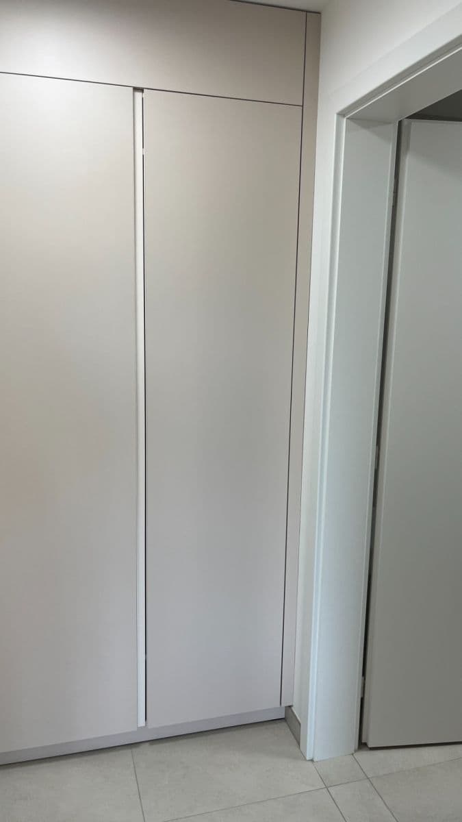 Prenájom bytu 1-izbový 40 m², Kardašovská, Praha, Praha Prenájom bytu 1-izbový 40 m², Kardašovská, Praha, Praha