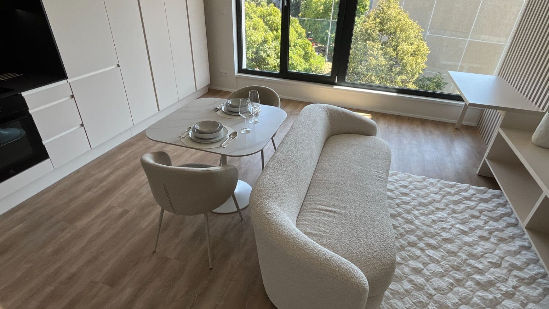 Prenájom bytu 1-izbový 40 m², Kardašovská, Praha, Praha Prenájom bytu 1-izbový 40 m², Kardašovská, Praha, Praha