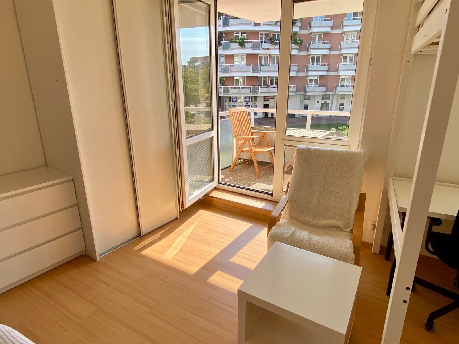 Prenájom bytu 1-izbový 35 m², U Kříže, Praha, Praha Prenájom bytu 1-izbový 35 m², U Kříže, Praha, Praha