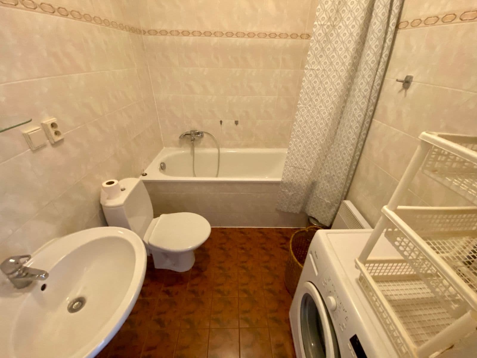 Prenájom bytu 1-izbový 35 m², U Kříže, Praha, Praha Prenájom bytu 1-izbový 35 m², U Kříže, Praha, Praha