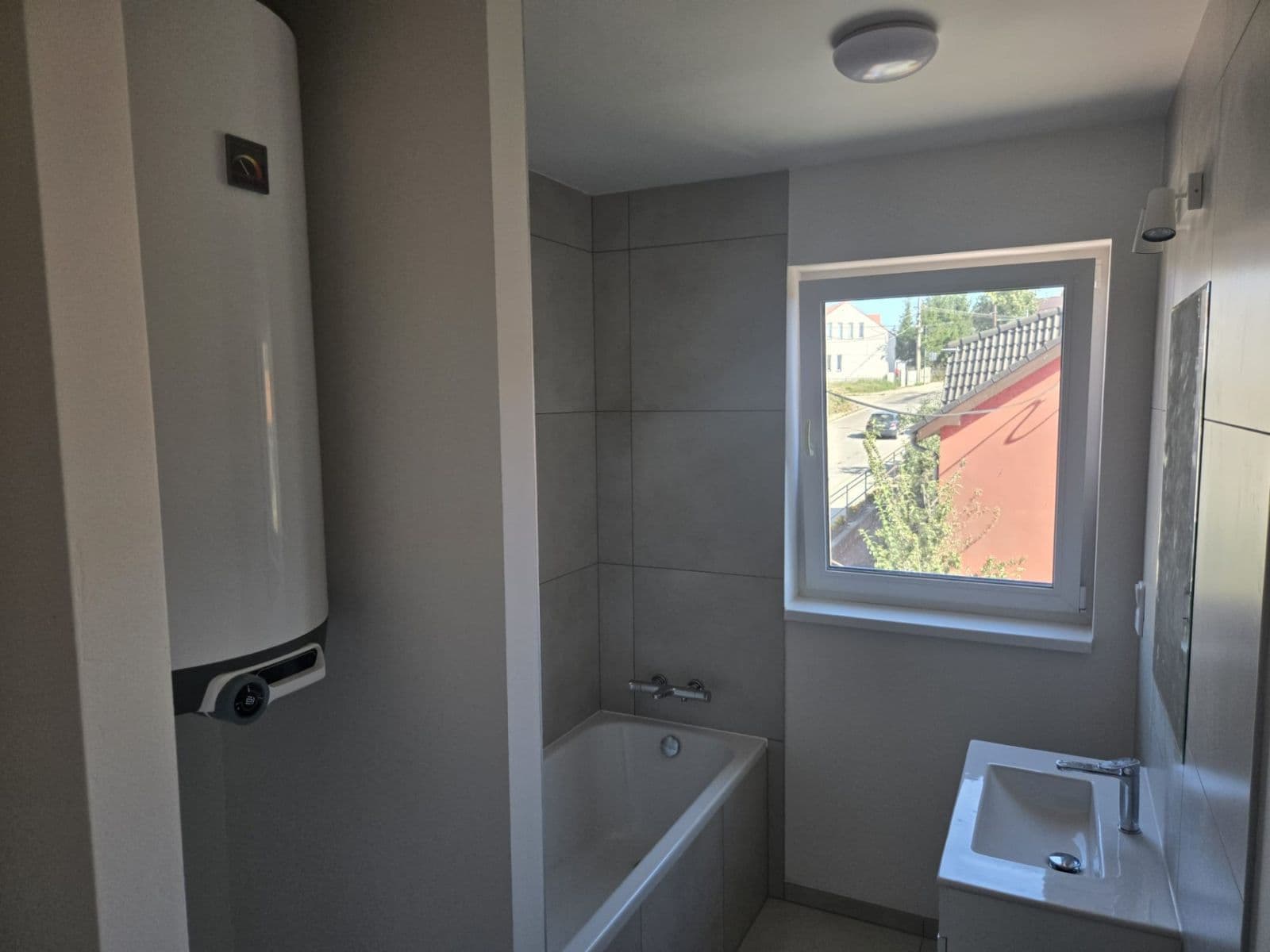 Prenájom bytu 3-izbový 60 m², Šternberská, Divišov, Středočeský kraj Prenájom bytu 3-izbový 60 m², Šternberská, Divišov, Středočeský kraj