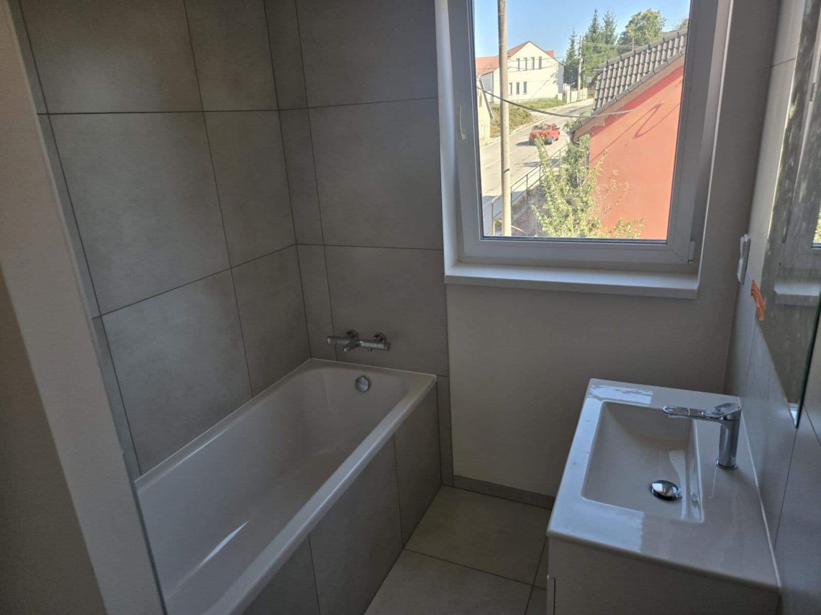 Prenájom bytu 3-izbový 60 m², Šternberská, Divišov, Středočeský kraj Prenájom bytu 3-izbový 60 m², Šternberská, Divišov, Středočeský kraj