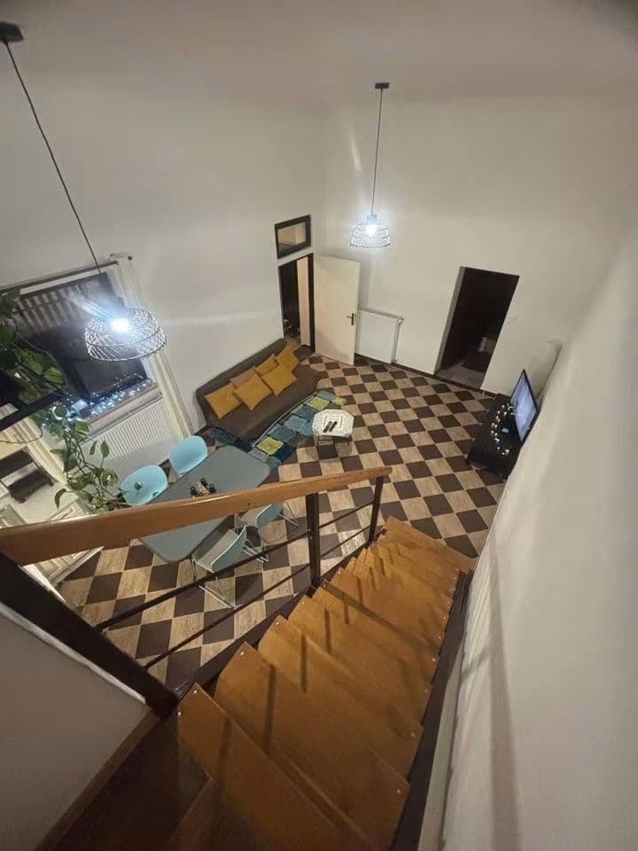 Prenájom bytu 3-izbový 100 m², V. Slukova, Veselí nad Lužnicí, Jihočeský kraj Prenájom bytu 3-izbový 100 m², V. Slukova, Veselí nad Lužnicí, Jihočeský kraj