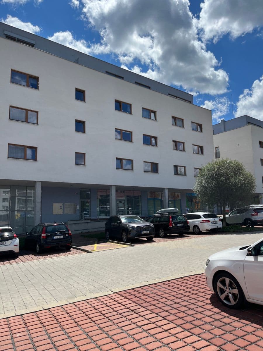 Prenájom bytu 2-izbový 46 m², Ke Škole, Mníšek pod Brdy, Středočeský kraj Prenájom bytu 2-izbový 46 m², Ke Škole, Mníšek pod Brdy, Středočeský kraj
