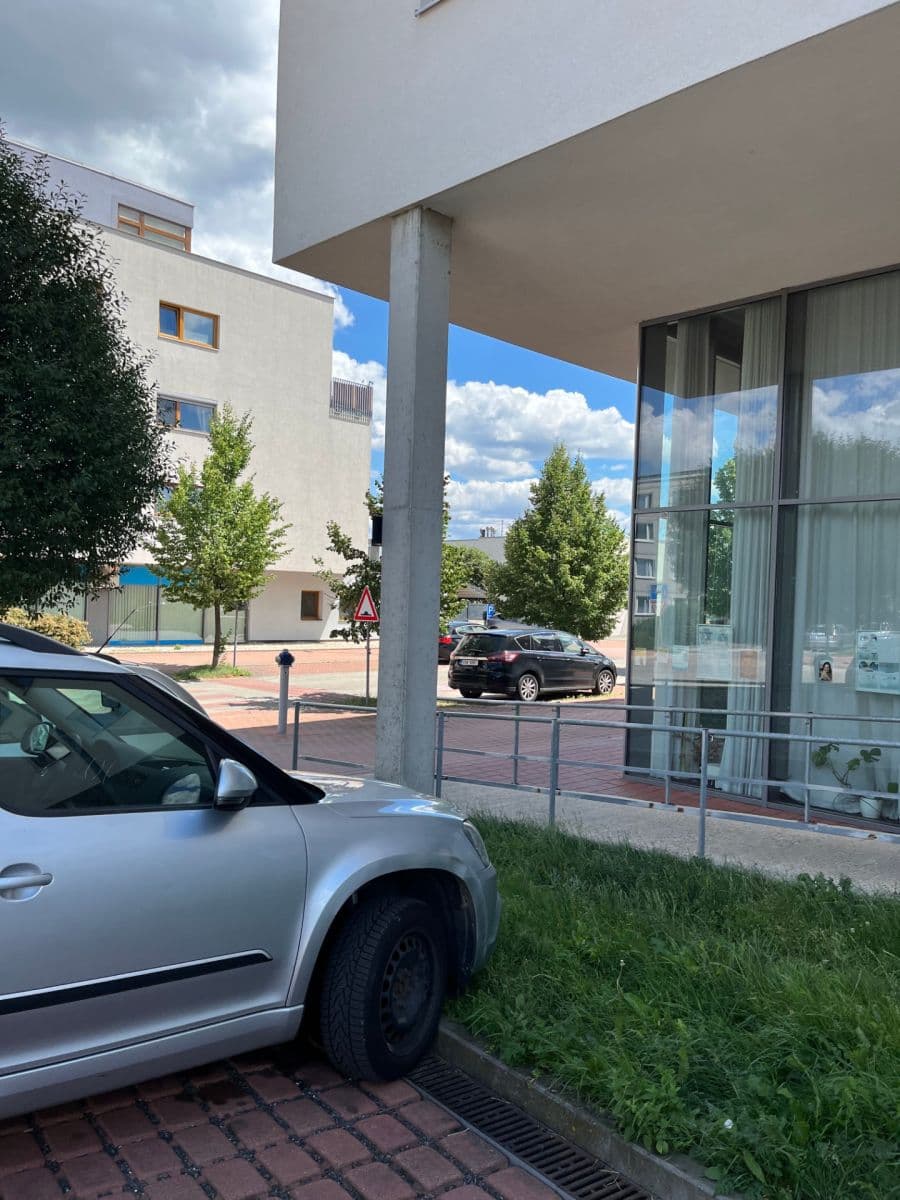 Prenájom bytu 2-izbový 46 m², Ke Škole, Mníšek pod Brdy, Středočeský kraj Prenájom bytu 2-izbový 46 m², Ke Škole, Mníšek pod Brdy, Středočeský kraj