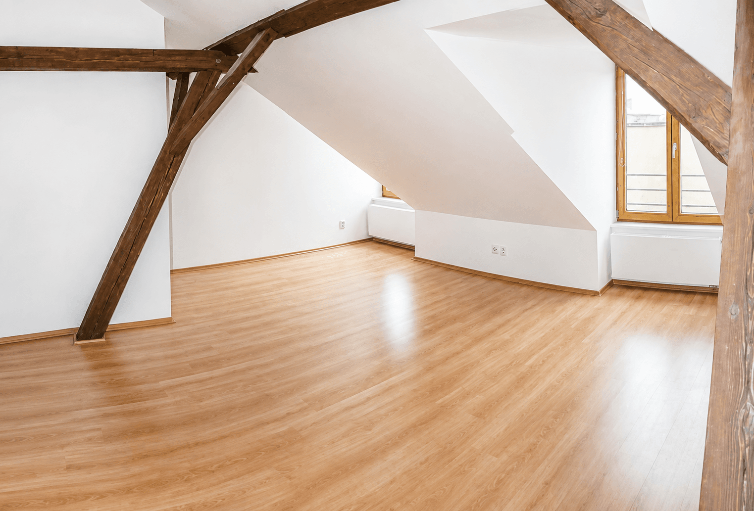 Prenájom bytu 3-izbový 125 m², Dřevařská, Brno, Jihomoravský kraj Prenájom bytu 3-izbový 125 m², Dřevařská, Brno, Jihomoravský kraj