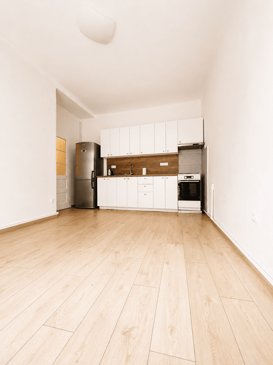 Prenájom bytu 3-izbový 53 m², U Vody, Praha, Praha Prenájom bytu 3-izbový 53 m², U Vody, Praha, Praha