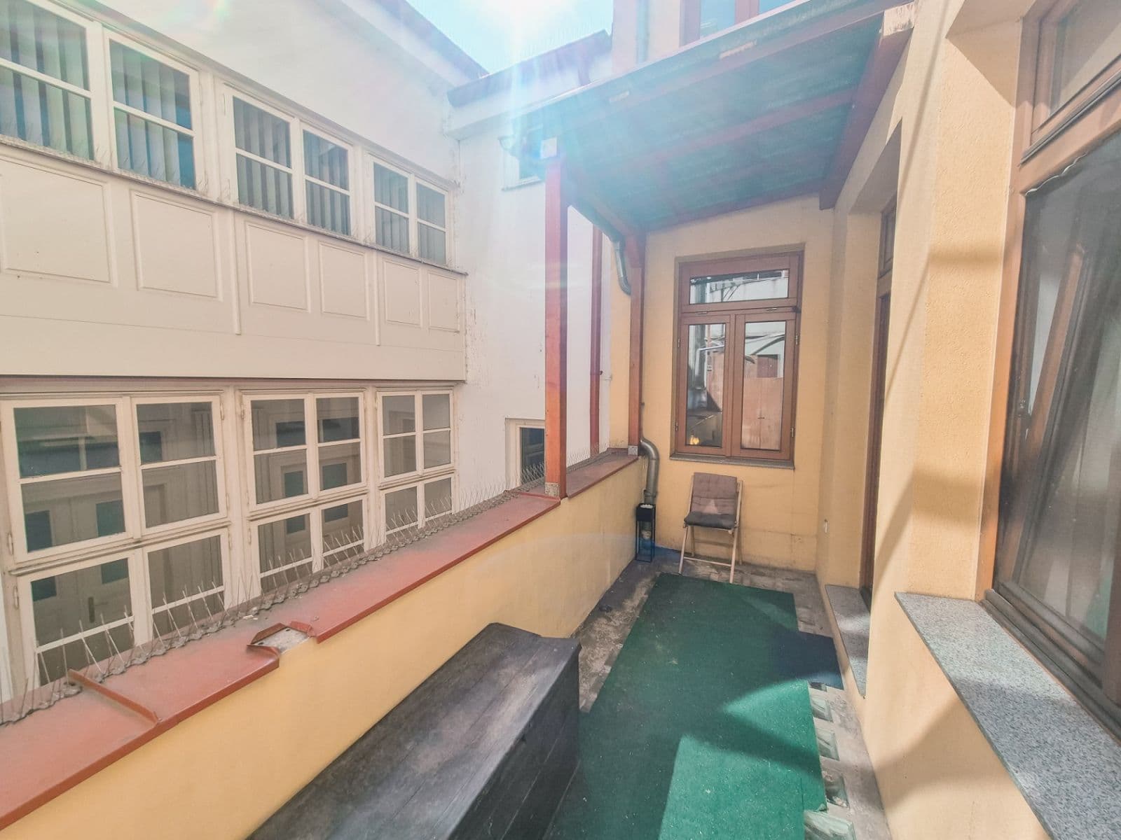 Prenájom bytu 3-izbový 75 m², Francouzská, Praha, Praha Prenájom bytu 3-izbový 75 m², Francouzská, Praha, Praha