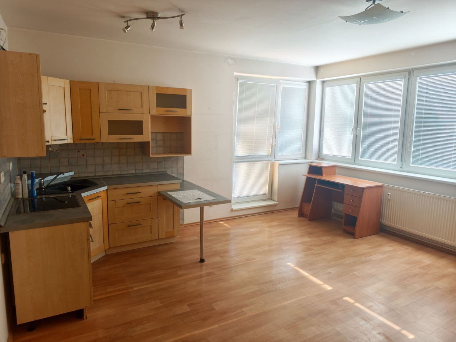 Prenájom bytu 1-izbový 36 m², Martinická, Praha, Praha Prenájom bytu 1-izbový 36 m², Martinická, Praha, Praha