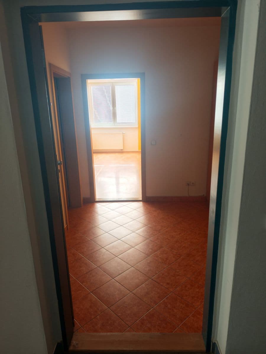 Prenájom bytu 1-izbový 36 m², Martinická, Praha, Praha Prenájom bytu 1-izbový 36 m², Martinická, Praha, Praha