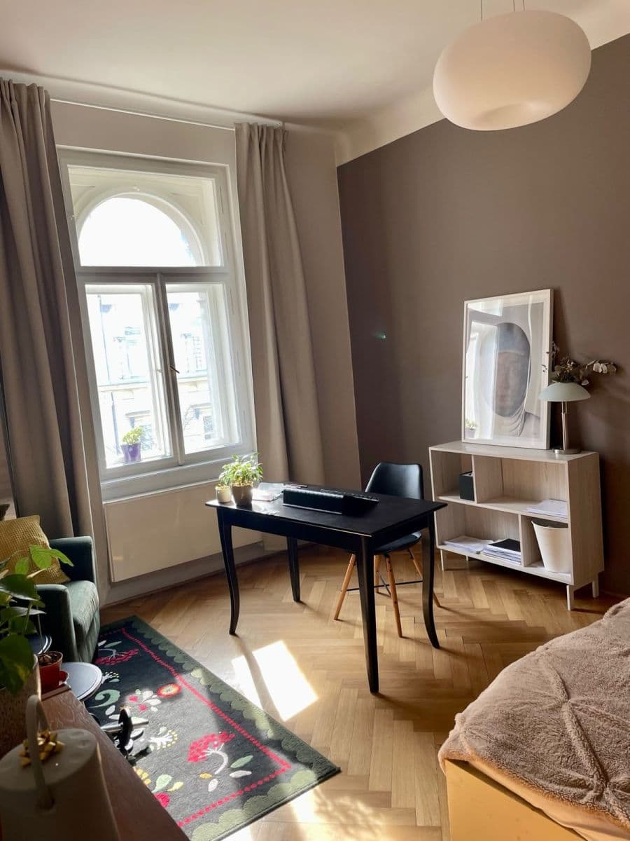 Prenájom bytu 2-izbový 77 m², Šumavská, Praha, Praha Prenájom bytu 2-izbový 77 m², Šumavská, Praha, Praha
