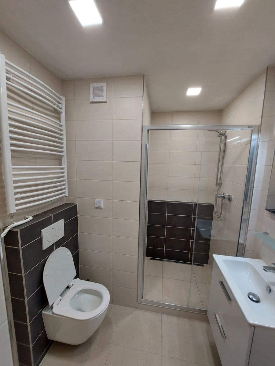 Prenájom bytu 1-izbový 35 m², Laštůvkova, Brno, Jihomoravský kraj Prenájom bytu 1-izbový 35 m², Laštůvkova, Brno, Jihomoravský kraj