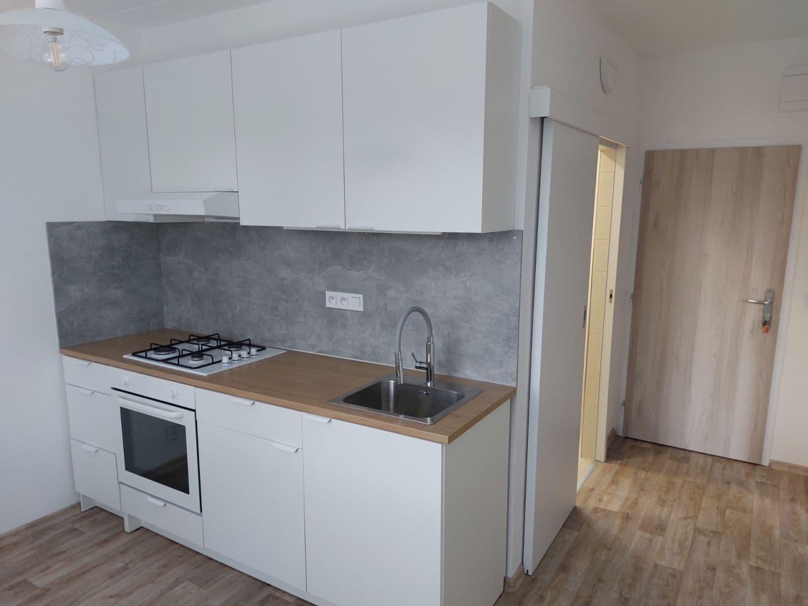 Prenájom bytu 1-izbový 35 m², Laštůvkova, Brno, Jihomoravský kraj Prenájom bytu 1-izbový 35 m², Laštůvkova, Brno, Jihomoravský kraj