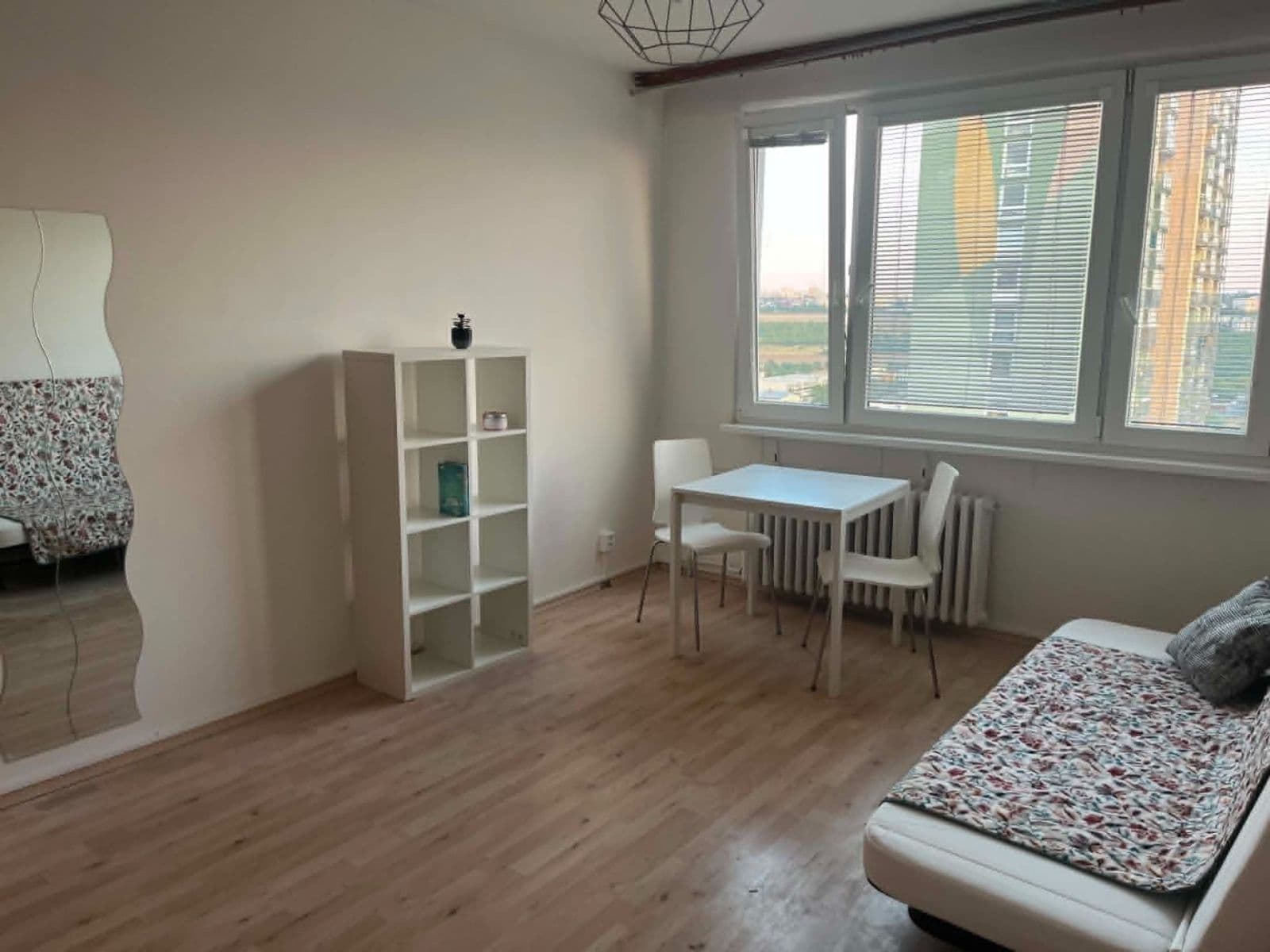 Prenájom bytu 1-izbový 24 m², Mečíková, Praha, Praha Prenájom bytu 1-izbový 24 m², Mečíková, Praha, Praha