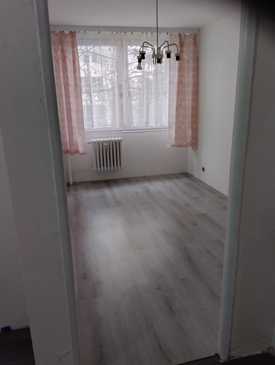 Predaj bytu 3-izbový 67 m², Dr. E. Beneše, Neratovice, Středočeský kraj Predaj bytu 3-izbový 67 m², Dr. E. Beneše, Neratovice, Středočeský kraj